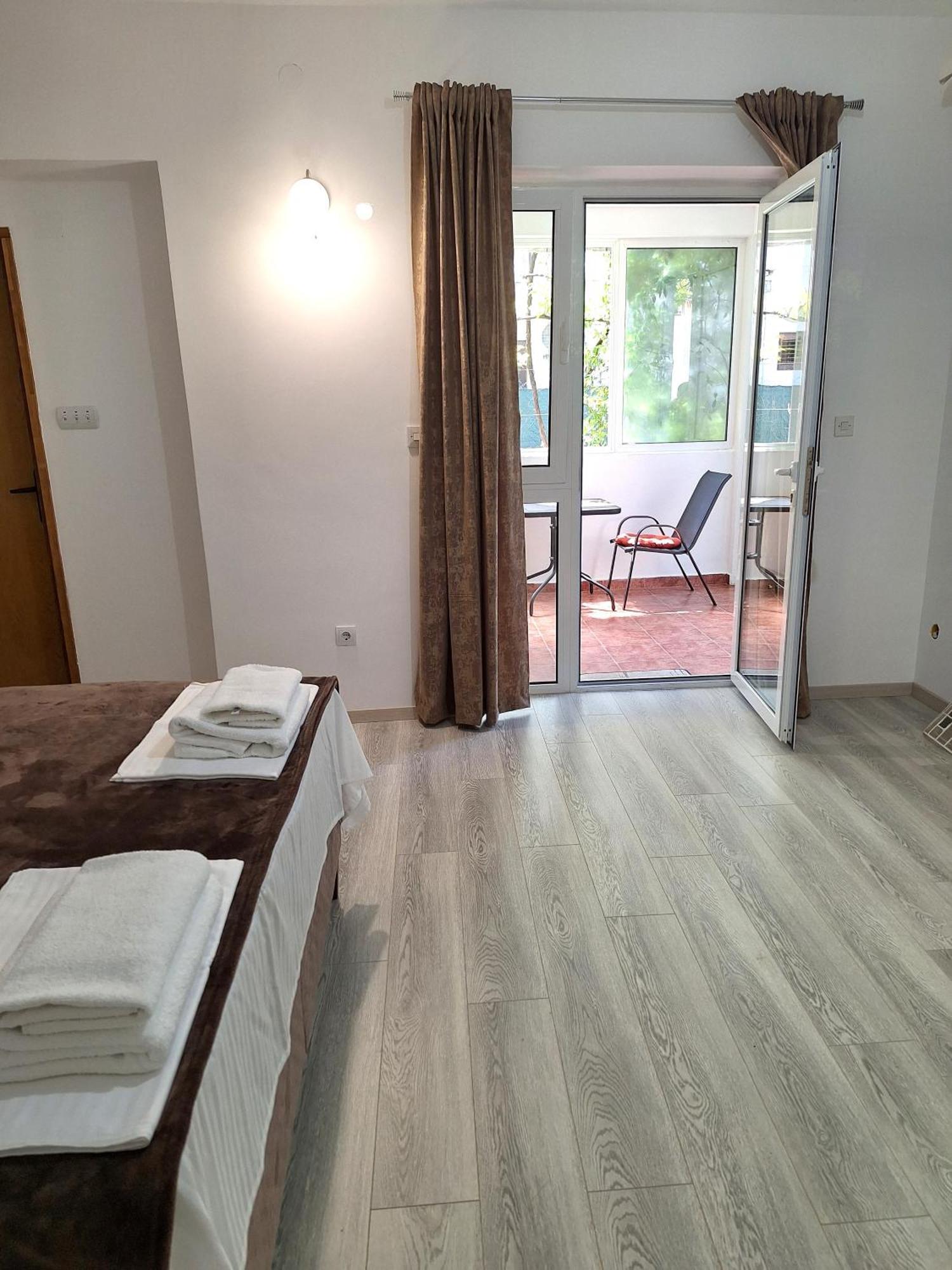 Apartmani Hortenzija Budva Rom bilde